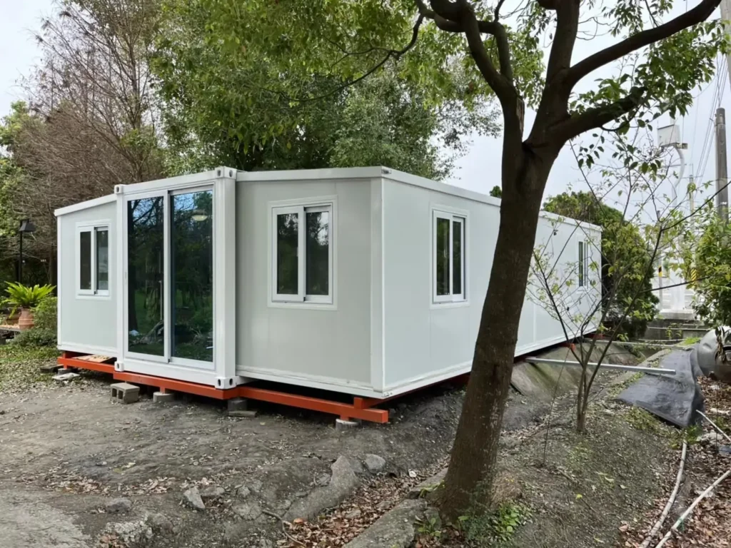 Expandable Container House